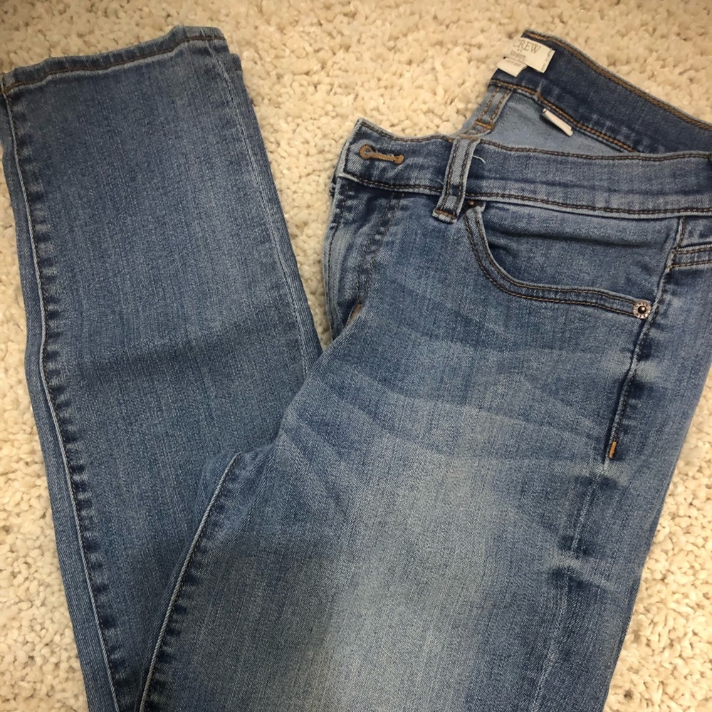 J. Crew light wash relaxed stretch jeans 27x30